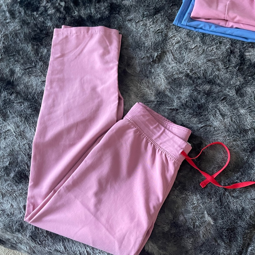 Pink Figs Pants 💕